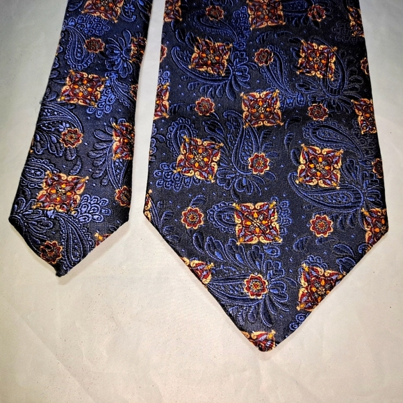 Jos. A. Bank Signature Gold 💯 Silk Necktie 57-60"/3.5" Blue/Gold Floral Paisley - Picture 5 of 9